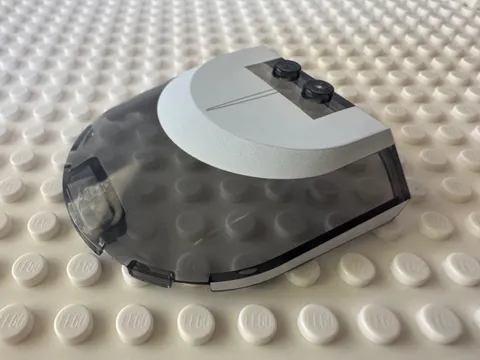 LEGO Windscreen 6 x 6 x 1 1/3 Curved with White Roof and Stripes 3383pb03