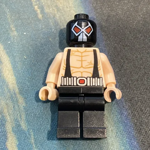 LEGO Minifigure Batman II: Bane light nougat hands sh0009 * RARE