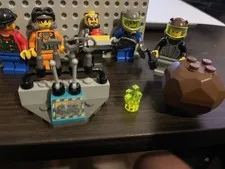 Lego 4930 Rock Raiders Crew Mini figures Set 1999 Vintage 