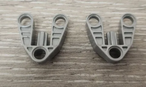 Lego 32175 Pearl Light Gray Pin Connector 3x3 With Axle And 3 Pin Holes Lot Of 2