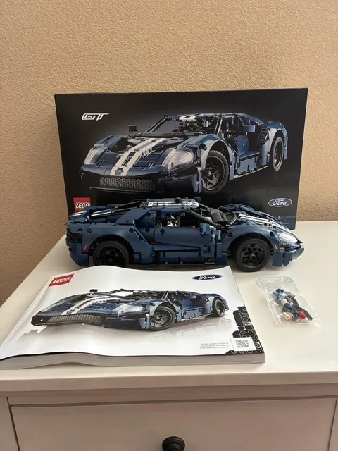 LEGO TECHNIC FORD GT 42154