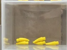 LEGO Parts - Yellow Barb / Claw / Horn / Tooth - Small - No 53451 - QTY 5