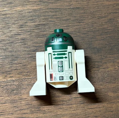 LEGO Star Wars R4 P44 Astromech Droid Minifigure  ARC 170 75402 Clone Wars