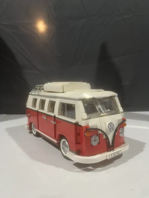 LEGO Volkswagen T1 Camper Van (VW Bus) 10220 2011