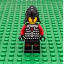 LEGO Castle Dragon Knight Minifigure Red Dragon Crest Silver Armor Helmet cas529