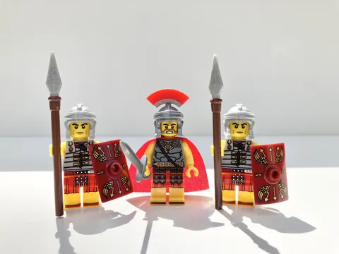 *NEW* Roman Commander & Soldiers Custom Lego Minifigures with Weapons CMF