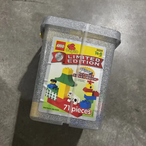 LEGO DUPLO 3029 Set 25th Anniversary Silver Bucket 1998 Complete w/ Silver Brick