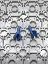 LEGO 983 Bright Light Blue Minifigure Replacement Hands x2 - 1 Pair