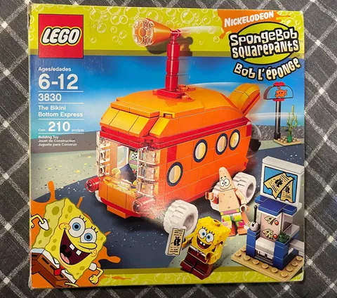 LEGO set 3830 "The Bikini Bottom Express"