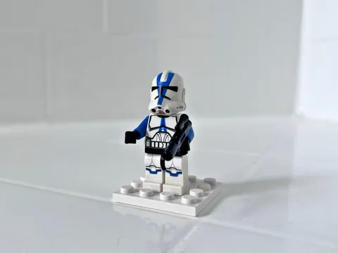 LEGO Clone Trooper 501st Legion Phase 2 Star Wars Minifigure DEFECTIVE sw0445