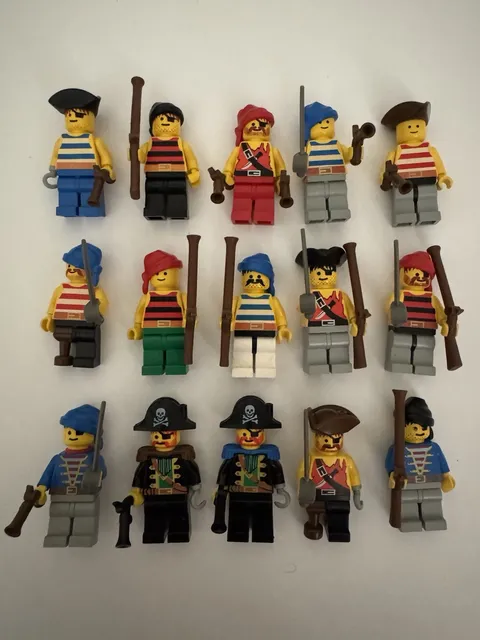 LEGO Pirate Minifigures Lot Of 15