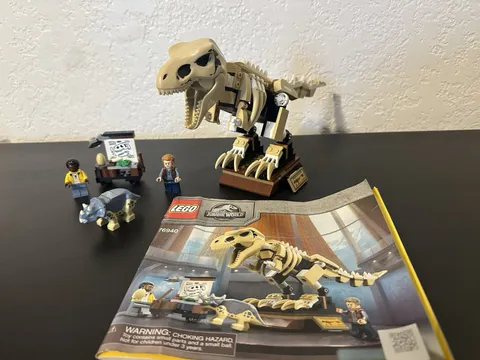 LEGO Jurassic World: T. rex Dinosaur Fossil Exhibition (76940)