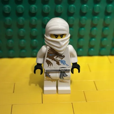 LEGO NINJAGO Zane DX (NJO0018) Minifig | 2260  | White Gold Dragon 2011