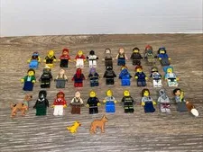 30 LEGO Minifigures Lot Ninjago, Marvel, Star Wars, Scooby, Jurassic, Lego City.
