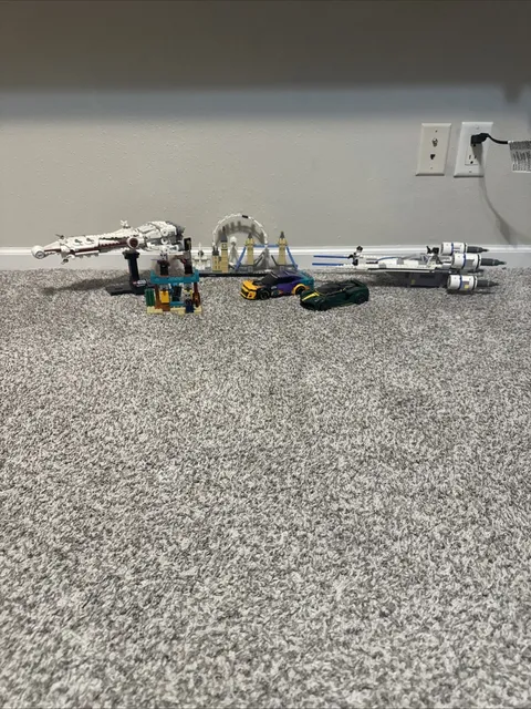 Bulk Lego Lot, Star Wars, Speed Champions, Minecraft And Architecture.