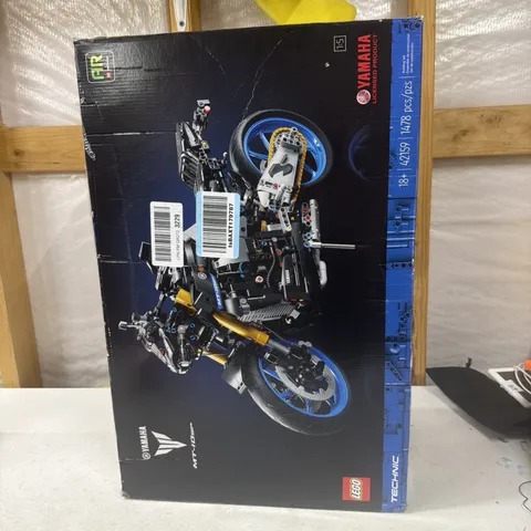 LEGO TECHNIC: Yamaha Mt-10 Sp (42159)