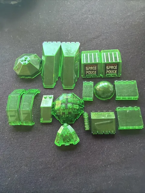 Lego Space Police Trans Green Parts Lot - Windscreen Canopy Facet Panels Vintage