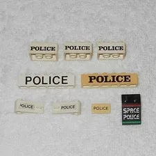 LEGO Police - (x9) Various Vintage Pieces - Bricks, Doors, Tile & Slope