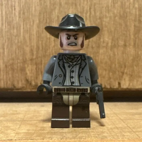 LEGO Lone Ranger Barret Minifigure w/ Black Wide-Brim Hat & Pistol