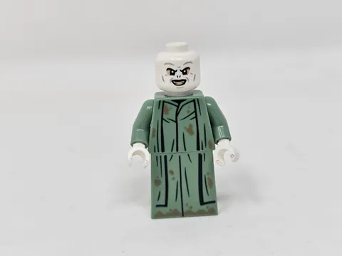 LEGO® Harry Potter - Lord Voldemort Minifigure Sand Green Robe 76415