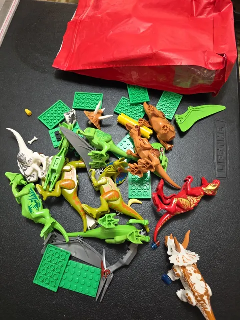 Lot Of Lego Jurrasic World Dinosaur Set NEW