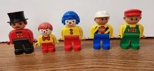 Lego-Duplo Lot of 5 Circus Ringmaster, clown, boy red hair, zookeeper, boy 2.5"