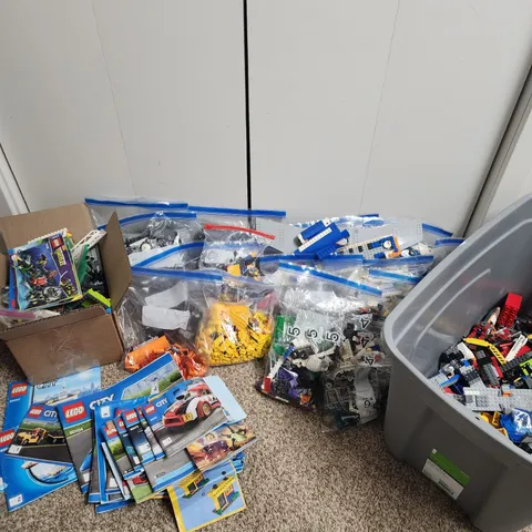 LEGO Large Lot   - Multiple Sets Lego City/ Creator with Manuals mini figures 