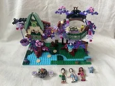 Lego set 41075 The Elves Treetop Hideaway Set  Complete