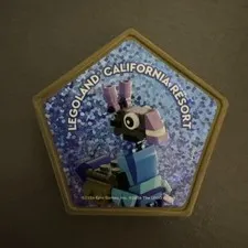 Legoland Very Rare FORTNITE LLAMA Gold prismatic pop badge