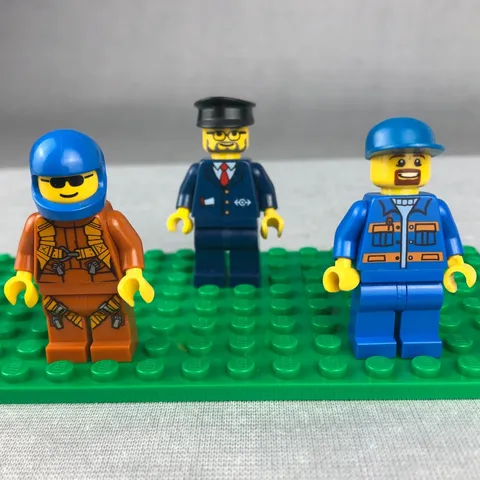 LEGO Town City Minifigure Lot of 3 Train Uniform  Jungle Pilot  Truck Transport