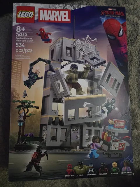 LEGO MARVEL Spiderman vs Hulk epic clash #76350 (NEW IN BOX)