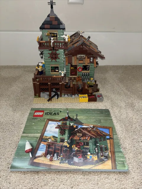 LEGO 21310 Ideas Old Fishing Store RETIRED complete set w/ manual, no box