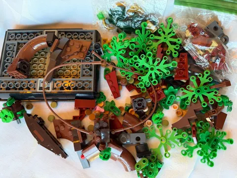 Asst Pieces Lot Plants LEGO Bonsai Tree Kit parts? 100+ Green Plant, Trunk, Base