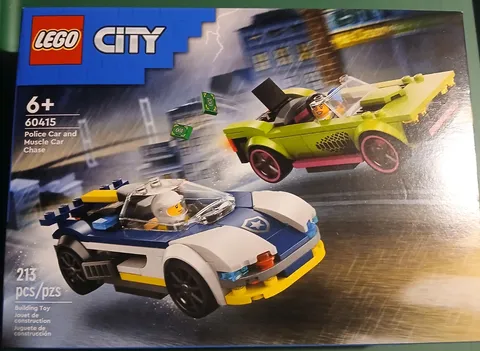 Lego City Police Car and Muscle Car Chase Set NEW 213 pcs unopened