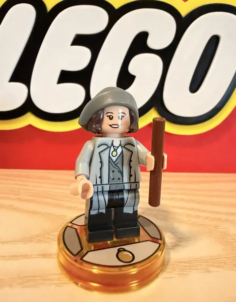 Lego Dimensions Fantastic Beasts Tina Goldstein Minifigure With Accessory