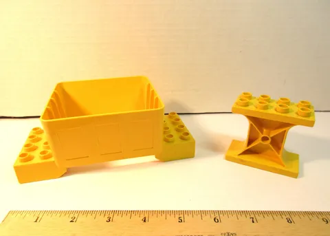 Lego Duplo DARK YELLOW LOADING CHUTE for Set 5554 & 1 Yellow 2x4 Support Parts