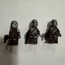OFFICAL LEGO Star Wars mandalorian Minifigures Lot of 3 with blasters