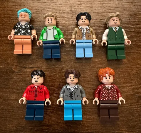 Lego 21339 Ideas BTS Dynamite Minifigures *Only* Brand New Jungkook Jimin Jin
