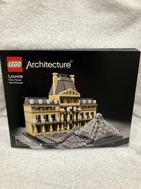LEGO ARCHITECTURE: Louvre (21024) - Incomplete W/instructions
