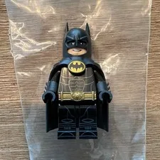 Mr J Bricks 1989 Keaton Batman Minifigure