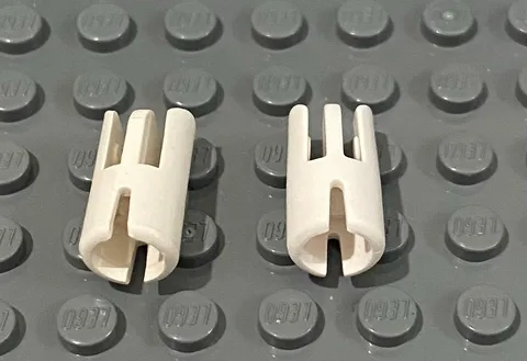 LRGO White Arm Piece With TOWBALL Socket 3 Fingers - Lot of 2