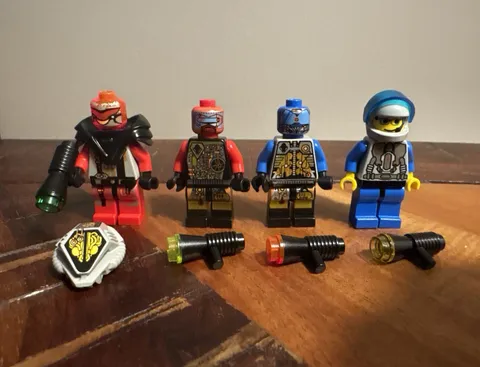 Vintage LEGO Space Minifigures Lot with Blasters & Accessories (UFO Theme)