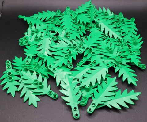 LEGO PLANTS PALM TREES GREEN LEAFS INV 4