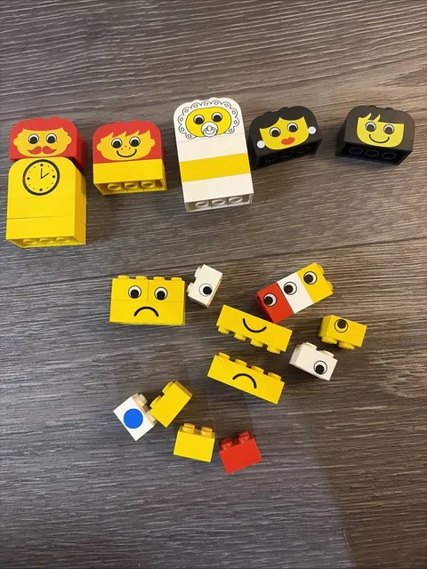 VTG LEGO Pieces Printed Faces Clock People Parts Pieces Lot