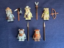 LEGO Star Wars Ewok Village 10236 Ewok Minifigure Lot Of 5 & Accessories