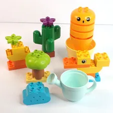 LEGO DUPLO Assorted Lot Garden Plant Watering Can Duck Cactus 24 Pieces