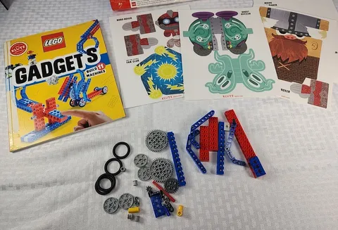 Lego Gear Bots Klutz Certified Create 8 Machines 64 Page Book & 60 Lego Elements