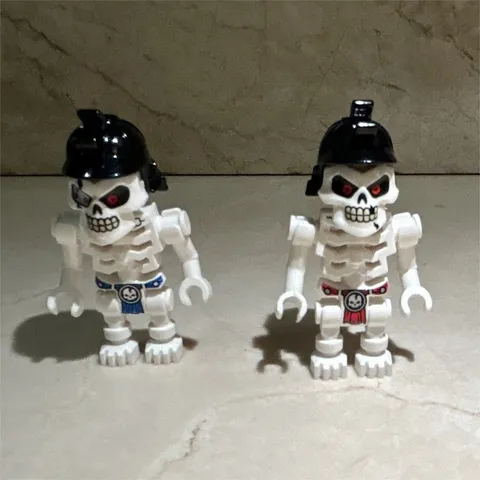 OG LEGO NinjagoPlastic Skeleton Minifigure Lot of 2 w/ Black Helmets Pirate Hats
