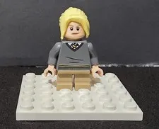 LEGO Harry Potter Hannah Abbott Hogwarts Students Accessory Set Minifig hp222