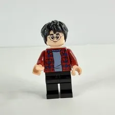 LEGO Harry Potter Minifigure, Red Plaid Flannel Shirt